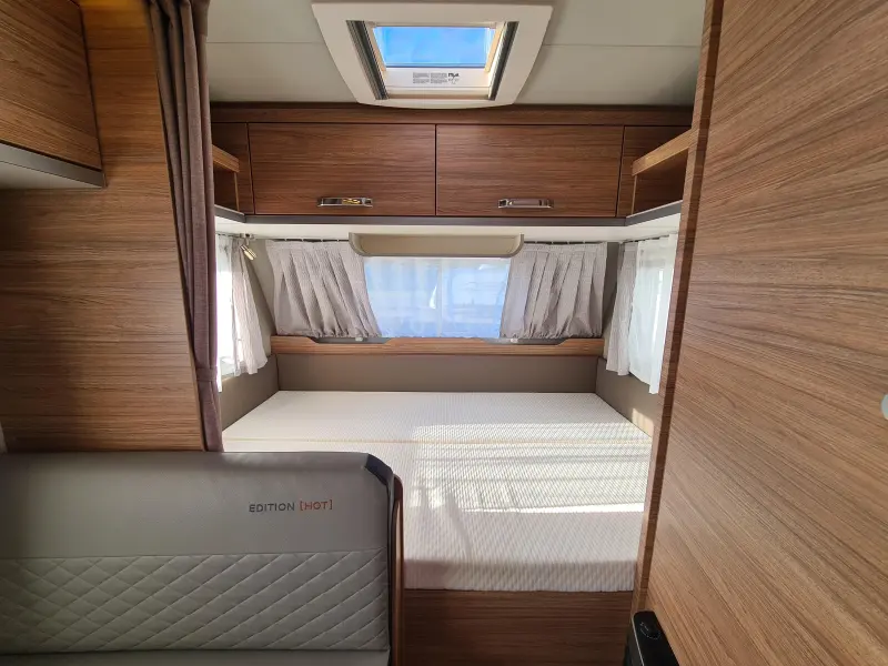 Weinsberg CaraOne Edition HOT 480 QDK 2025, 3 Stapelbedden!  foto: 12