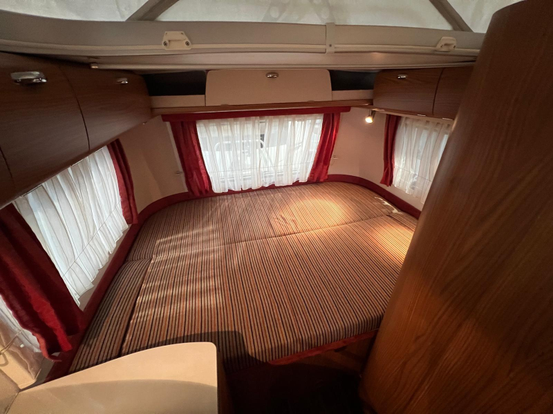 Eriba Touring 550 topstaat, luifel  foto: 2