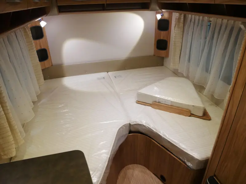 Eriba Nova Light 442 2025 Model  foto: 13