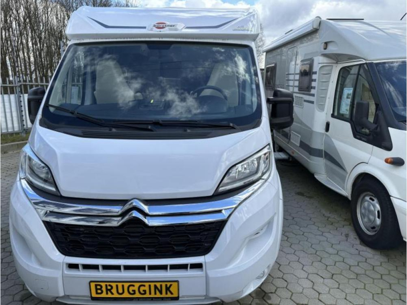Bürstner Nexxo Van T 690 G LENGTE BEDDEN + 3.650 KG.  foto: 2