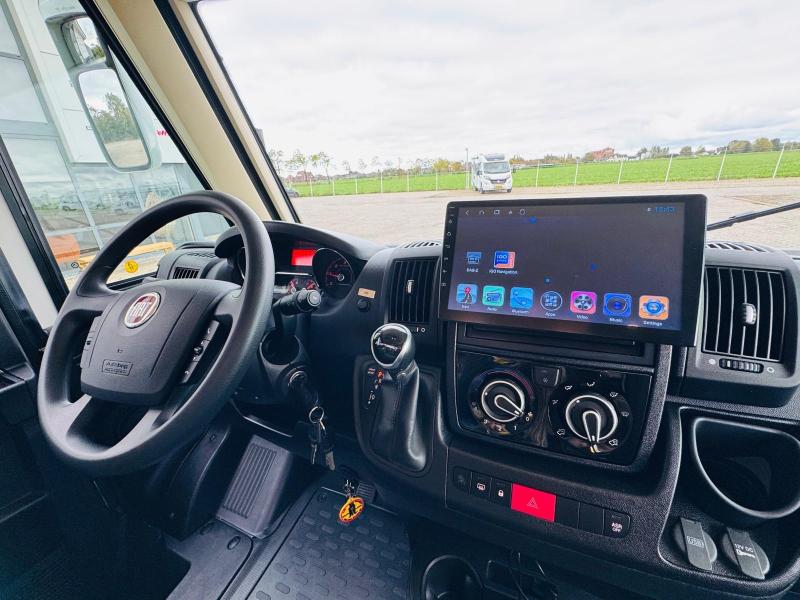 Knaus L!ve I 650 MEG Autom&aacute;tico Camas individuales foto: 22