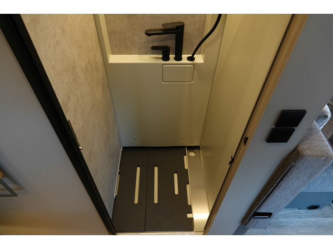 NIESMANN BISCHOFF iSmove 6.9 E 180Pk Automaat | Nieuw | Model 2026 foto: 10