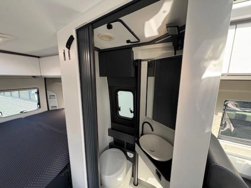 Adria Twin 600 SPB AUTOMAAT/BUSBIKER  foto: 8