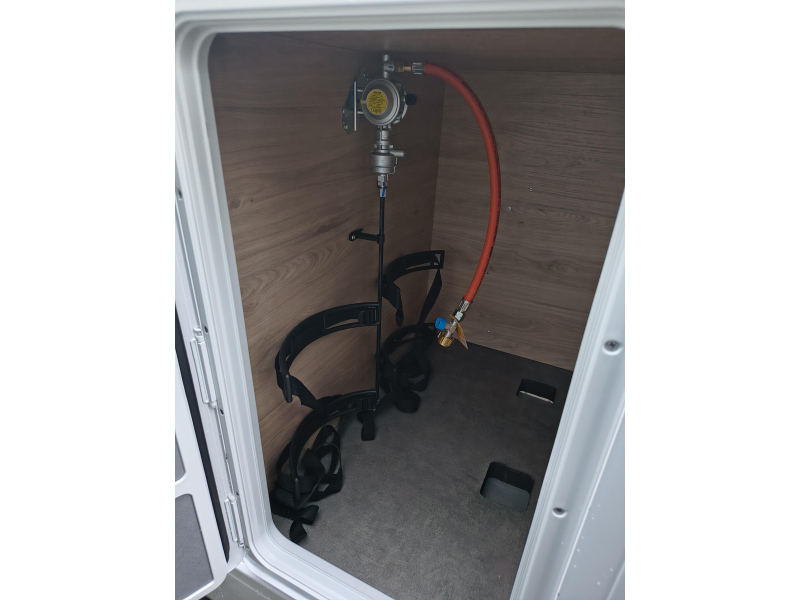 Dethleffs Just Camp T 6812 EB Active - automaat  foto: 19