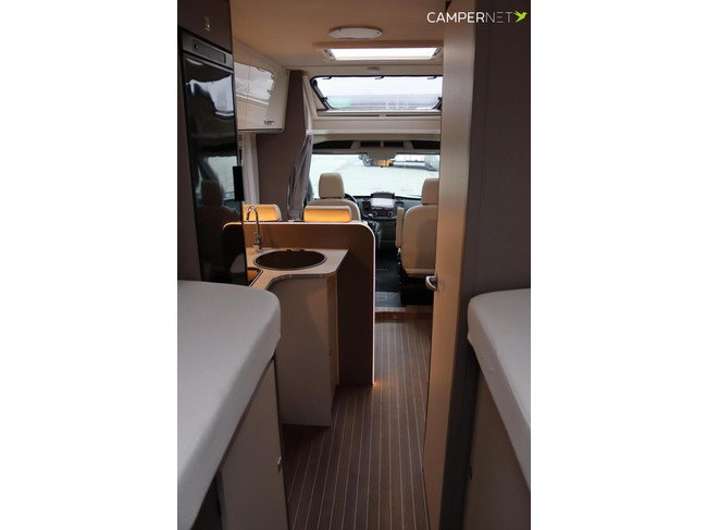 Etrusco T6.9 SF Complete Selection 155hp | Single Beds | Awning | Large Garage | Reversing Camera | Alloy Wheels | photo: 19