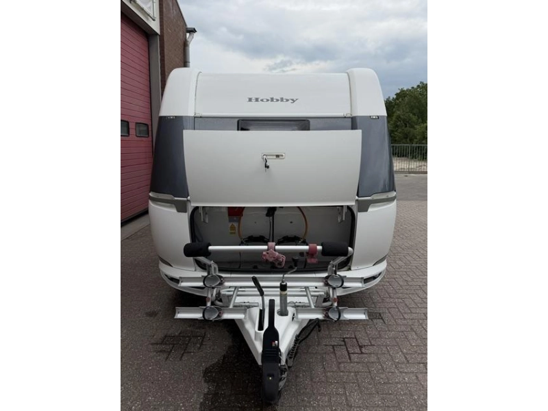 Hobby De Luxe 540 UFF Incl. Mover and Airco photo: 8
