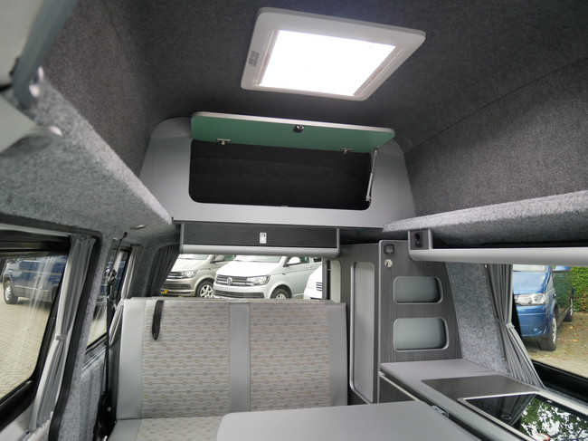 Volkswagen T5 GP, 4 Zitplaatsen, Vast Hoogdak foto: 19