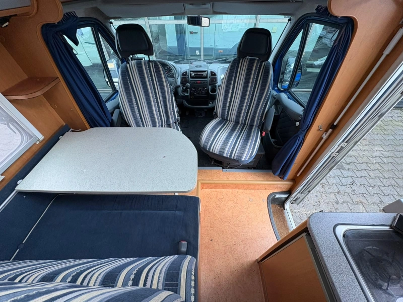 Dethleffs Globebus T 2 Airco,Vastbed,Luifel  foto: 15
