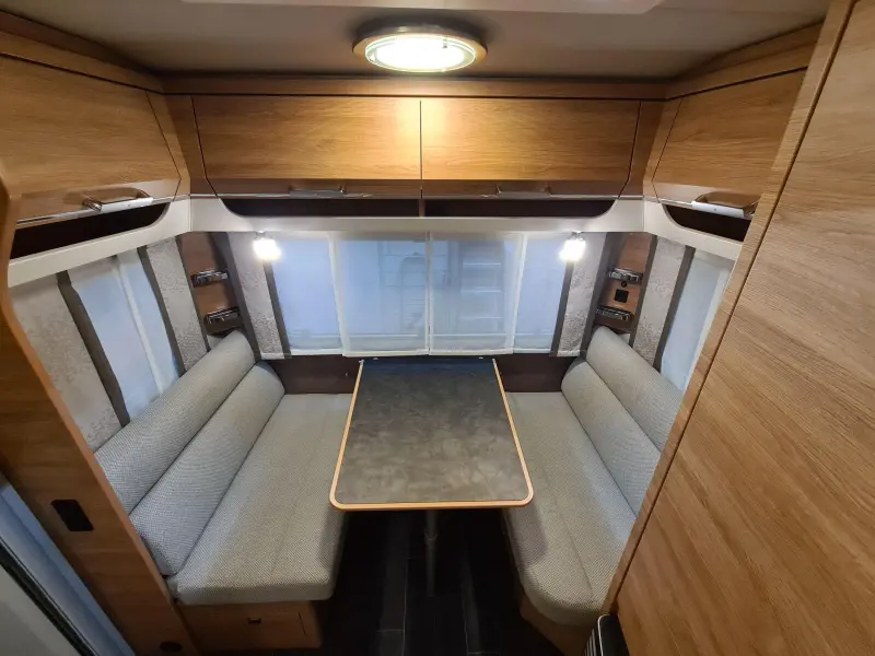 Tabbert Da Vinci 460 E Met Voortent  foto: 9