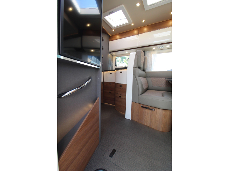 Carthago C-Tourer I Camas individuales + Cama abatible foto: 32