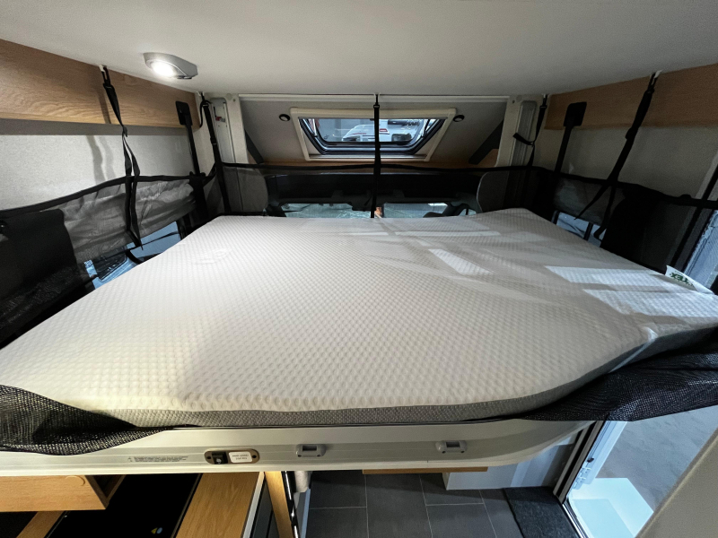 Pilote Atlas A690GJ Camper, Lengtebedden  foto: 8