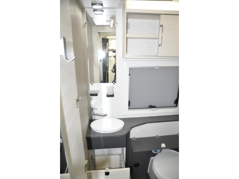 Chausson 720 5 persoons ruimtewonder  foto: 12