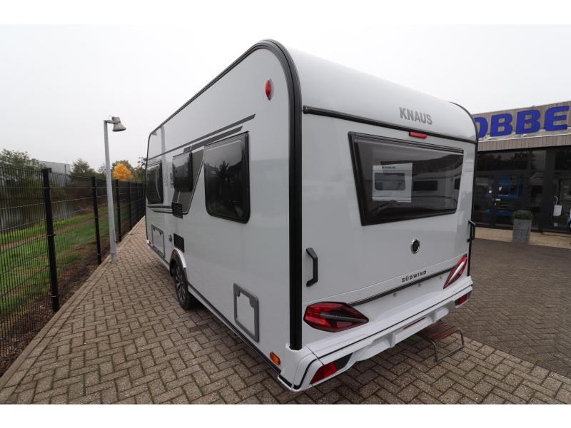 Knaus Sudwind Black Selection 450 FU Model 2026 - 1700KG - 147  foto: 5
