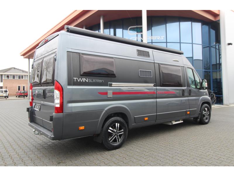 Adria Twin Titanium 640 SLX Enkele bedden - EURO5  foto: 4