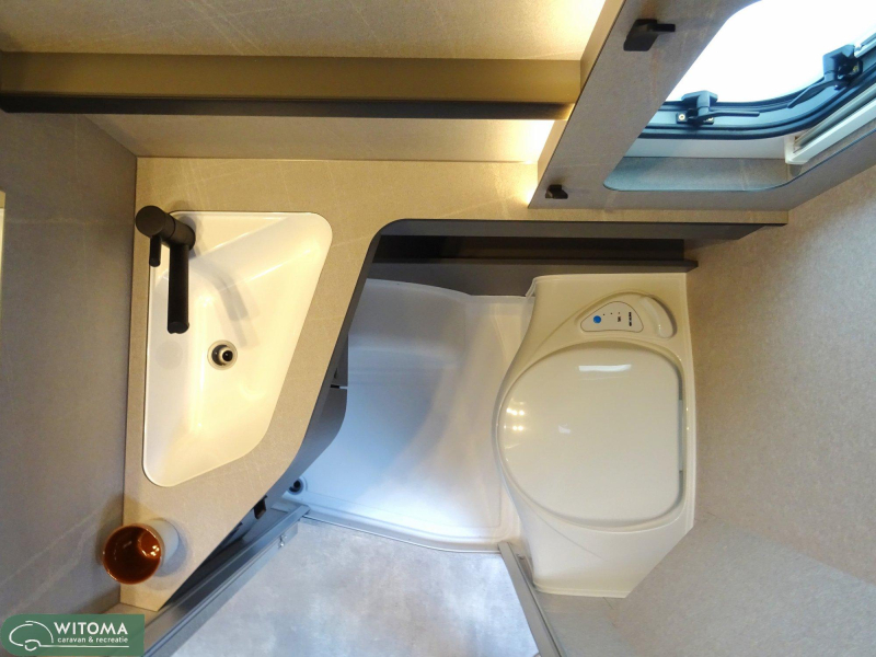 Eriba Novaline 442 example caravan photo: 14