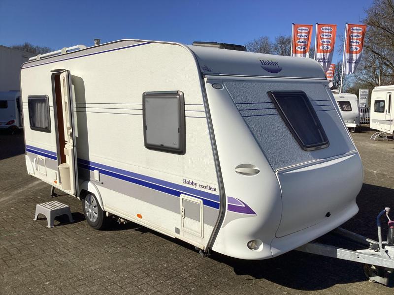 Hobby Excellent 495 UFE mover/ isabella voortent  foto: 18