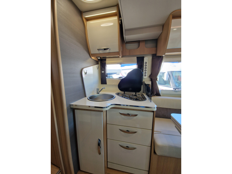 McLouis Sovereign 470 Face to face  foto: 9