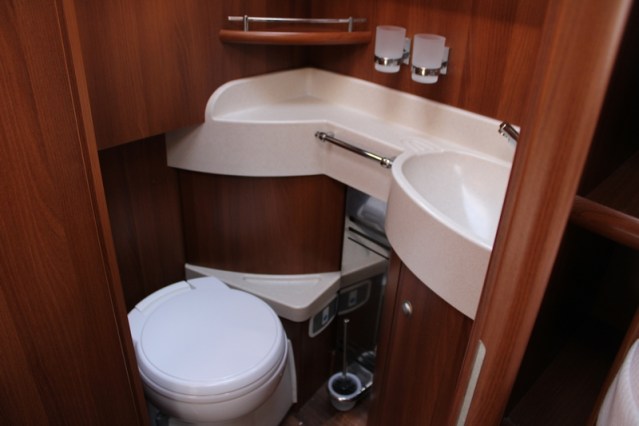 Carthago Chic E Line I 50 Yachting Fiat ocasi&oacute;n 05-2017 transmisi&oacute;n autom&aacute;tica Sistema de nivel (120 foto: 66