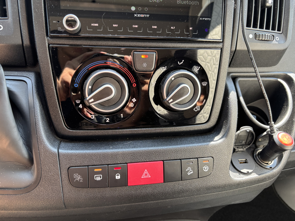 Challenger Graphite 287GA 9T AUT CAMAS INDIVIDUALES+CAMA ABATIBLE 5 PERS foto: 13