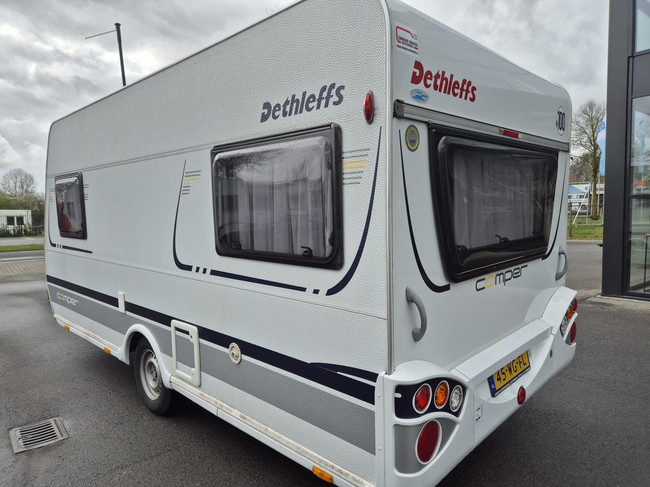 Dethleffs 430 DB Vast bed, mover, Voortent met aanbouw Bovag foto: 3