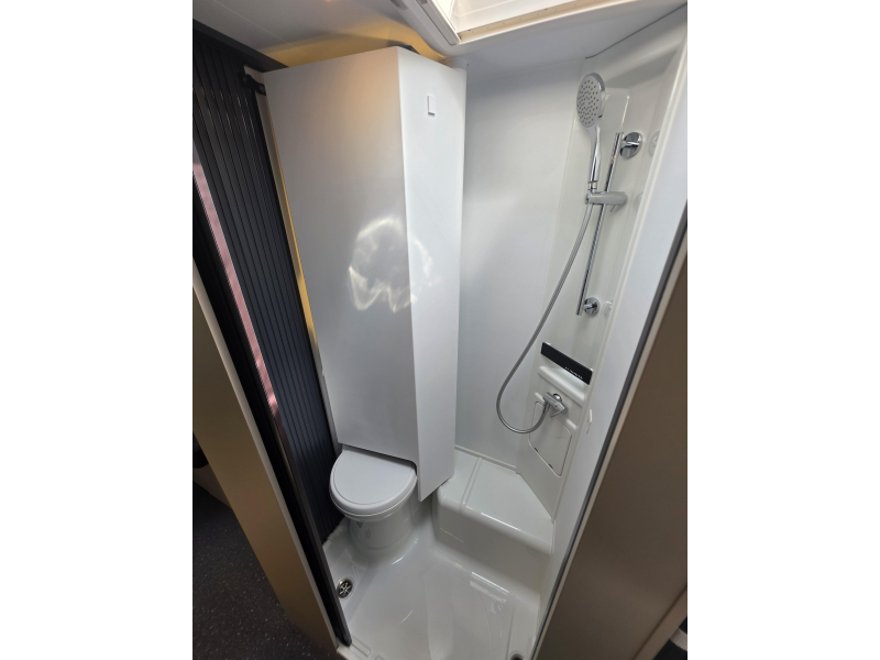 Adria Compact Select DL photo: 17