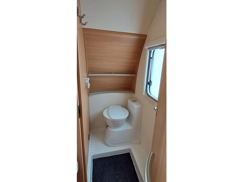 Knaus Sudwind 450 FU 1. Besitzer/Klimaanlage Foto: 12