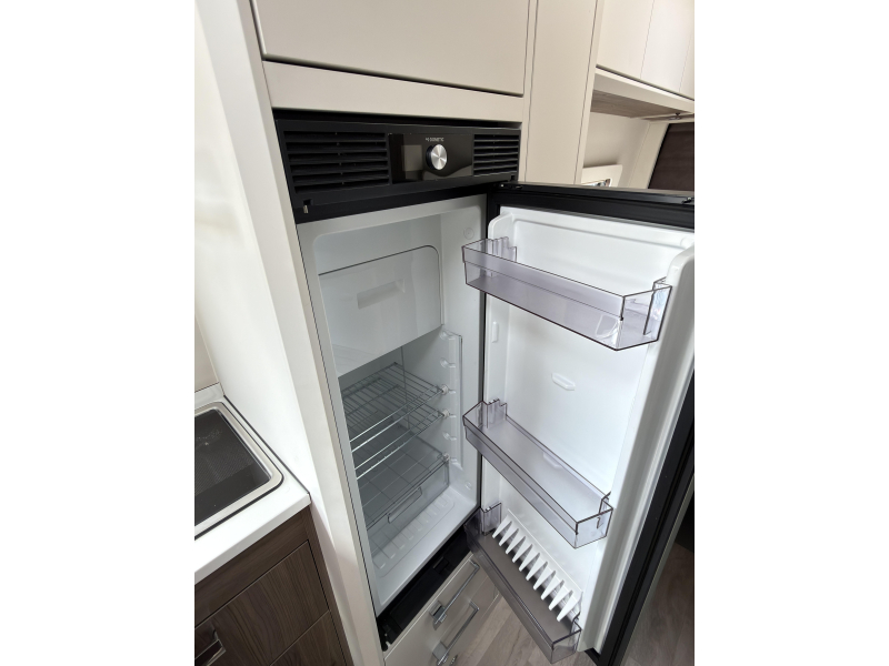 Kabe Travel Master Van 4x4 Enkele bedden  foto: 17
