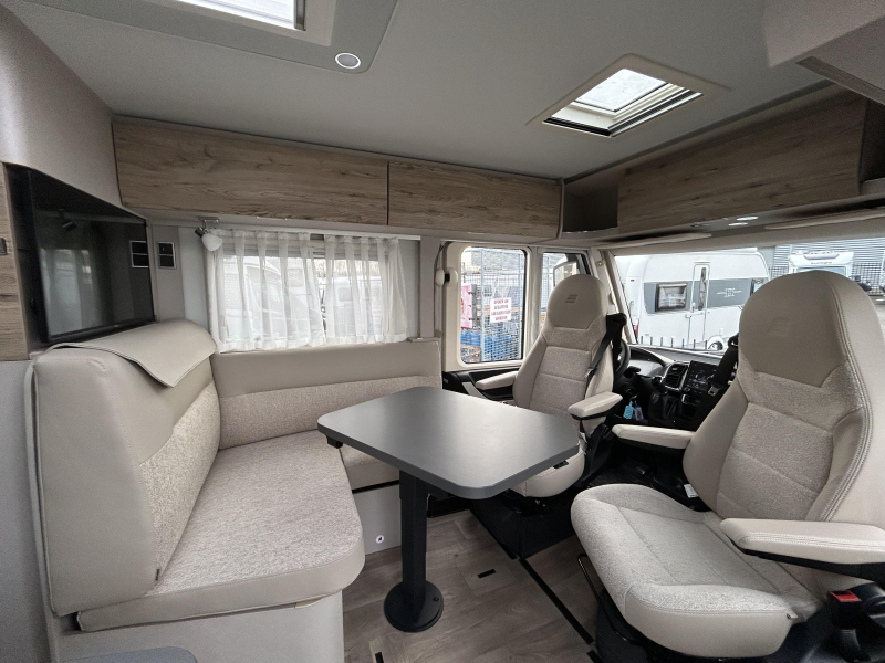 Hymer Exis-i 580 foto: 10