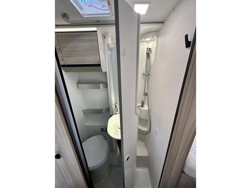 Adria Compact DL 60 Years Selection | zeer compleet!  foto: 16
