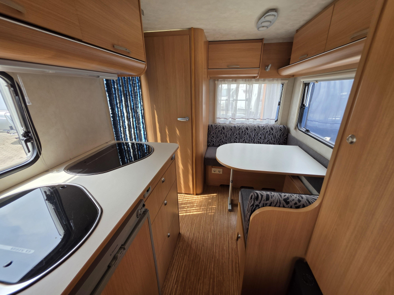 Adria Altea 390 PS 4 personas AVANCE 2010 foto: 4