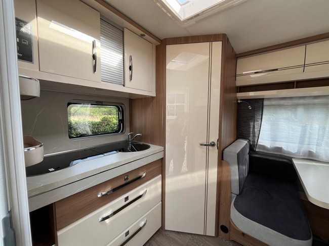 Hobby 460 Sff Excellent Queensbed Queensbed, Bovag keuring , topstaat! 2021 foto: 6