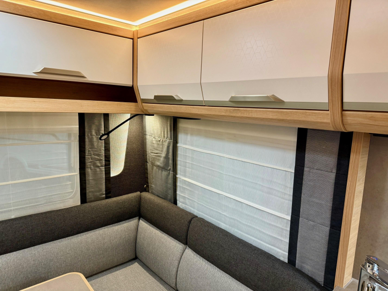 Knaus Sudwind Black Selection 450 FU modeljaar 2026  foto: 14