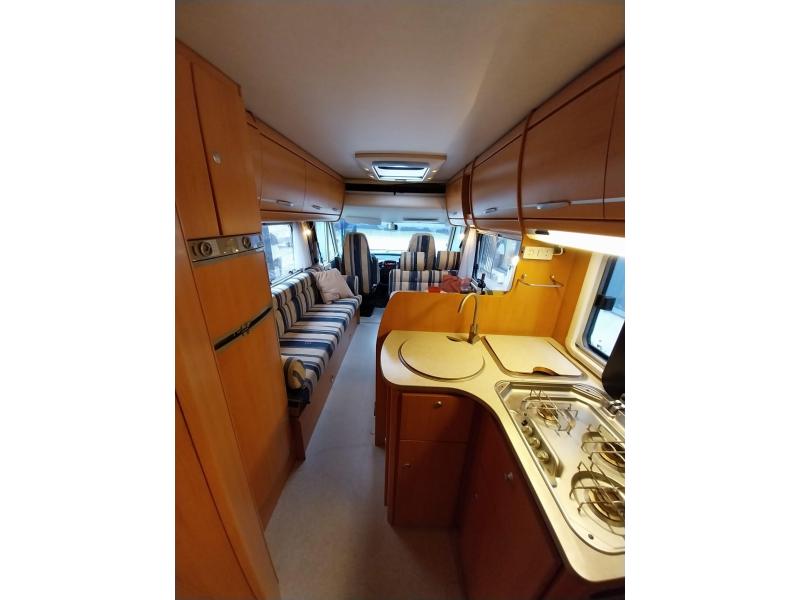 Hymer Hymermobil 544 B trekhaak en xxl koelkast  foto: 8