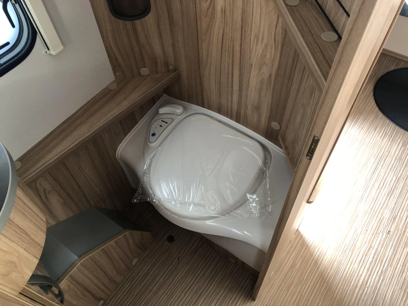 Eriba Feeling 470 I am for rent! photo: 12