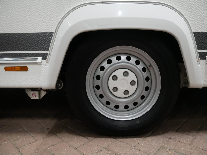 Fendt Bianco Activ 465 SGE Mover, Luifel, Fietsenrek  foto: 2