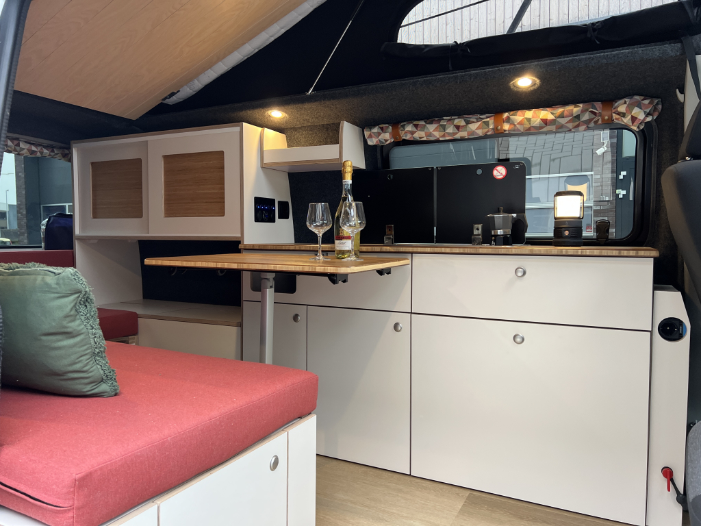 Volkswagen T6 2019 L2h1 NIEUWE INBOUW foto: 18