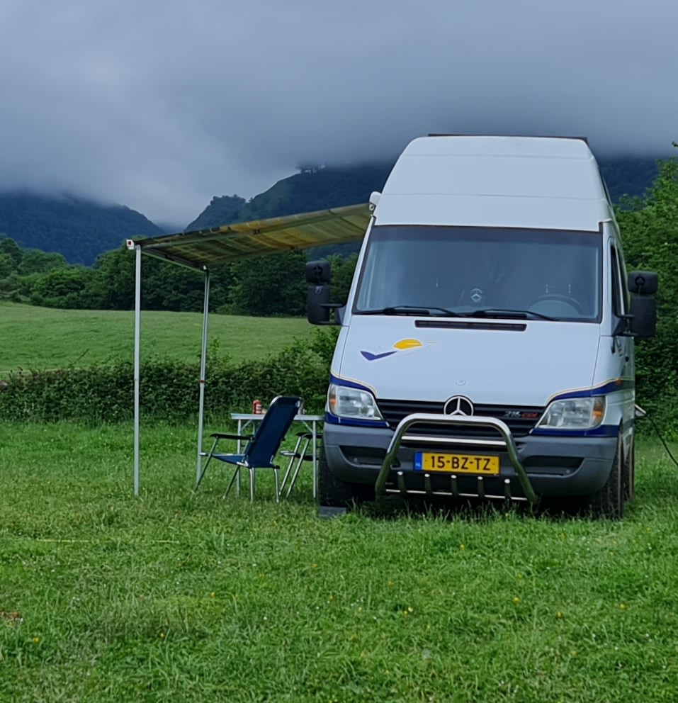 Adria Twin 640 SLX Single Beds Busbiker