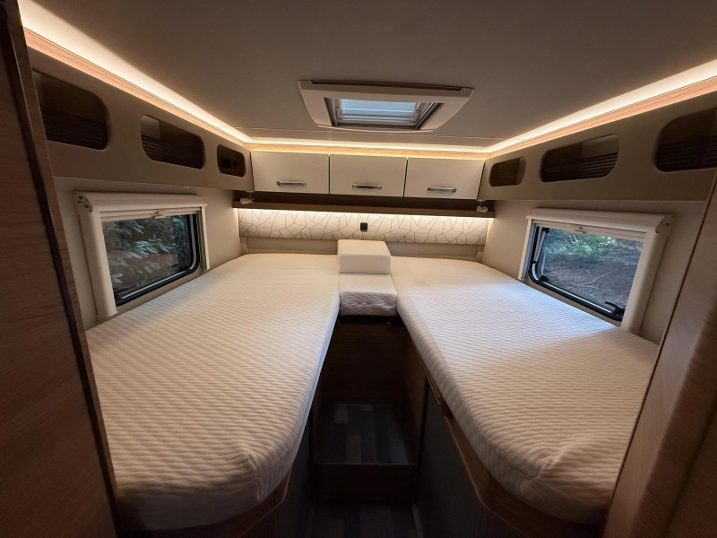 Weinsberg CaraCompact Pepper 600 MEG Enkele Bedden Airco 2024  foto: 17