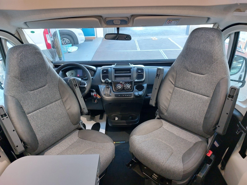 Sun Living S 72 DL Special Edition € 90.000  foto: 4