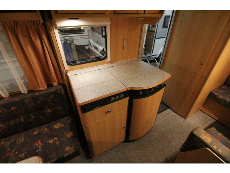 Dethleffs Camper 420 T Mover, Panoramaluifel,  foto: 9