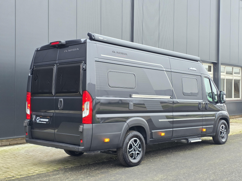 Adria Twin Supreme 640 SLB  foto: 2