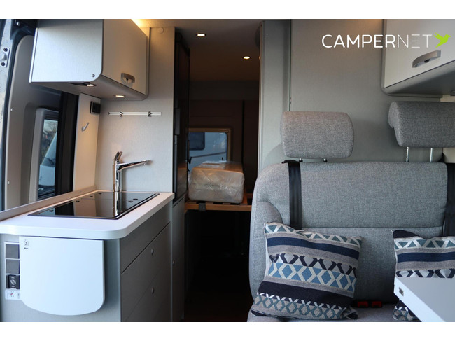 Hymer Free 600 Campus 140hp Automatic | Pop-top roof | Diesel Heating | Awning | Bike rack | Outdoor gas connection | photo: 8