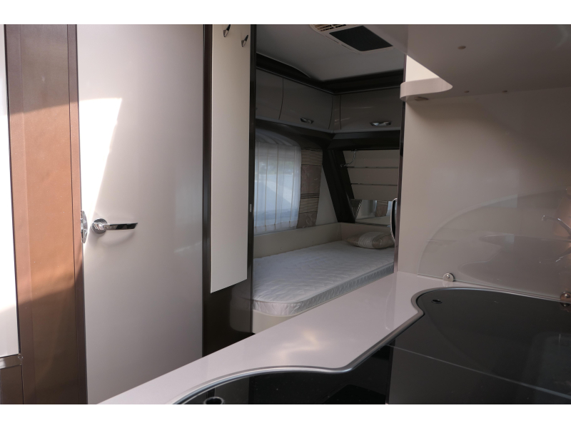 Hobby Premium 495 UL enk. bed, luifel en airco  foto: 8