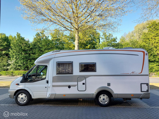 B&uuml;rstner Nexxo T660 140 PS Klimaanlage Neuer Motor/Turbo Franz&ouml;sisches Bett Foto: 2