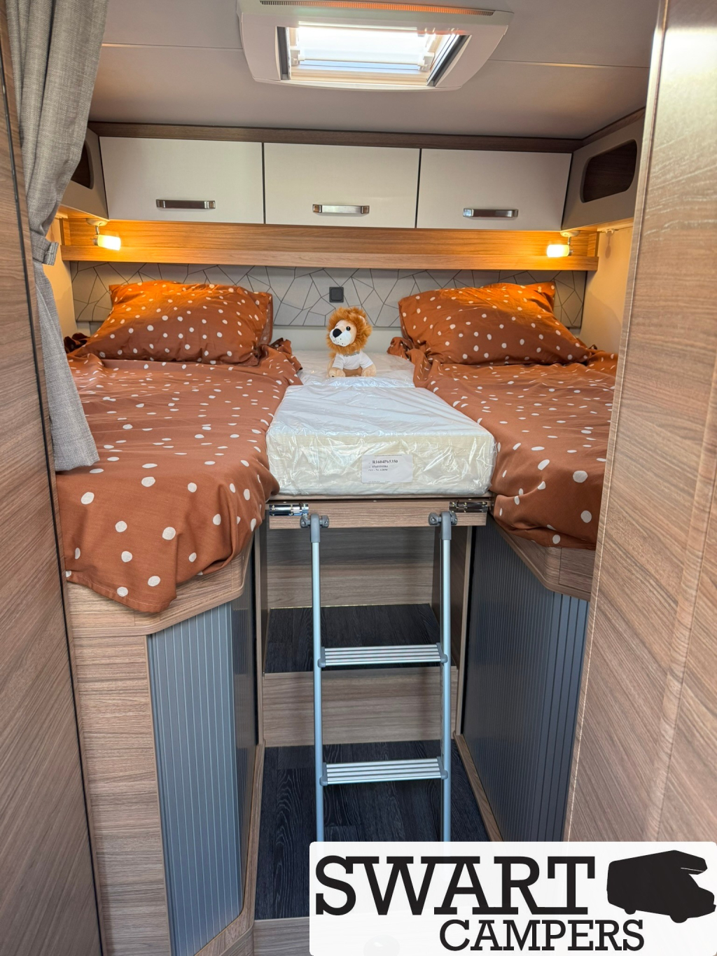 Weinsberg CaraCompact MB 640 MEG Edition [pepper], Automaat 150 pk Enkele bedden foto: 20