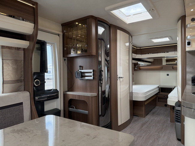 Hobby PRESTIGE 560 LU Foto: 7