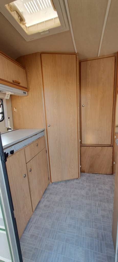 CHATEAU LaCar, Met Voortent! foto: 14