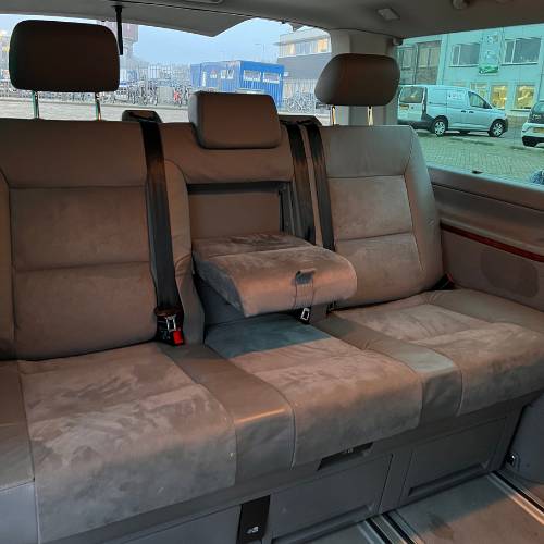 VOLKSWAGEN MULTIVAN TDI 128 KW 2.5 AUT Foto: 10