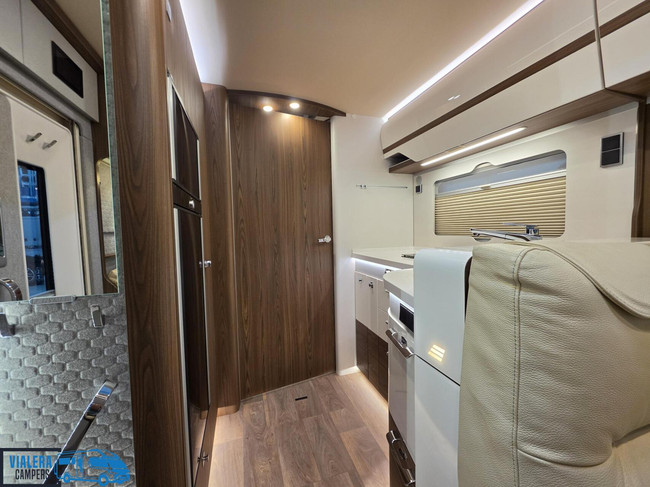 Hymer BML-I 880 *Automaat 170pk*Levelsysteem* BOMVOL!! foto: 19