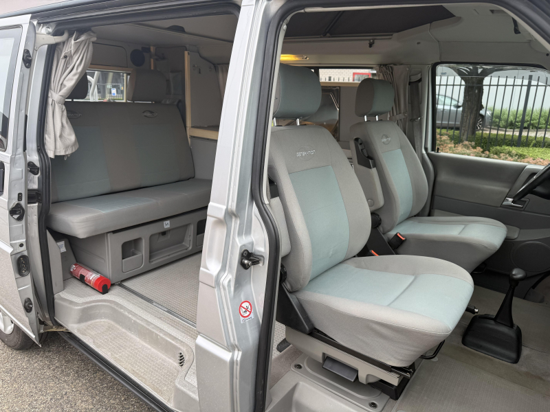 Volkswagen California 2.5 TDI T4 Generation 2001 AUT foto: 13